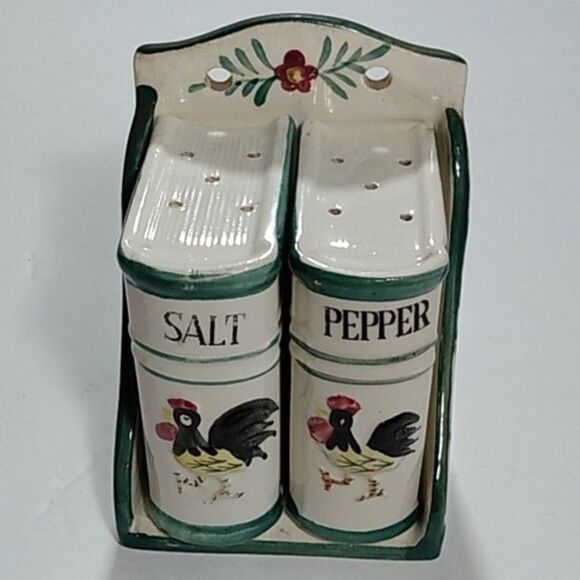 Vintage Japan Handpainted Ceramic Wall Mount Salt & Pepper Shaker Set Roosters - Picture 2 of 13